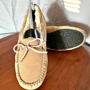 UGG Dakota Suede Sheepskin Lined Moccasin Slippers Tabacco Womens 10 Cozy Cabin